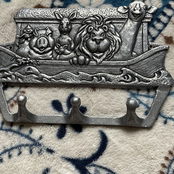 Noah arc hanger - Picture 3 of 5